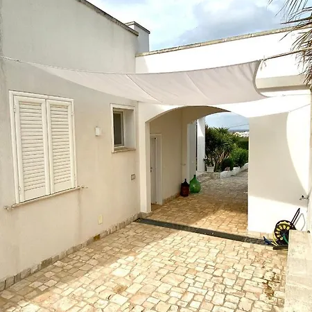 Casina Baro Parabita