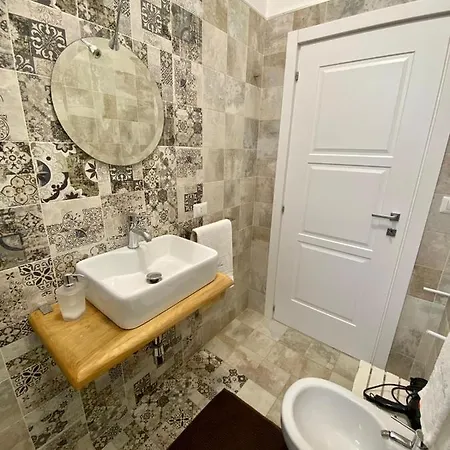 Casina Baro *